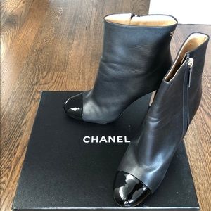 Chanel Black leather with gold CC logo booties